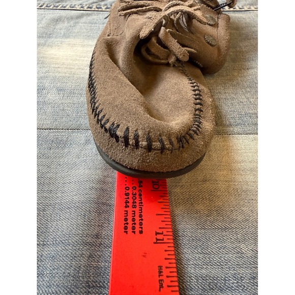 Minnetonka Moccasin Boots Gray Brown Suede Fringe Zipper Womens Ankle Boot READ - Picture 6 of 13